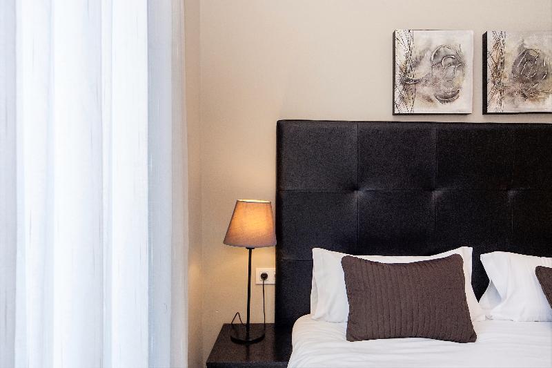 Mh Apartments Sant Pau Barcelona Exterior photo
