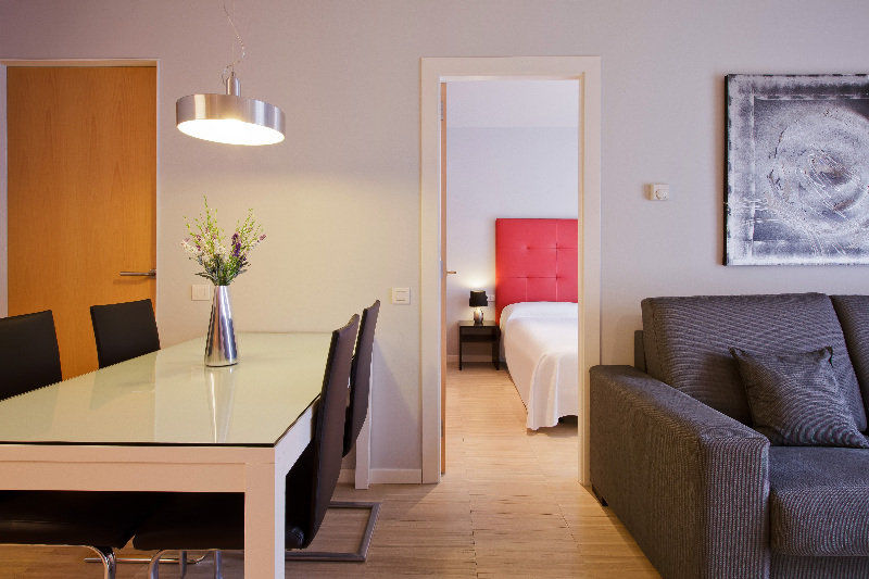 Mh Apartments Sant Pau Barcelona Exterior photo