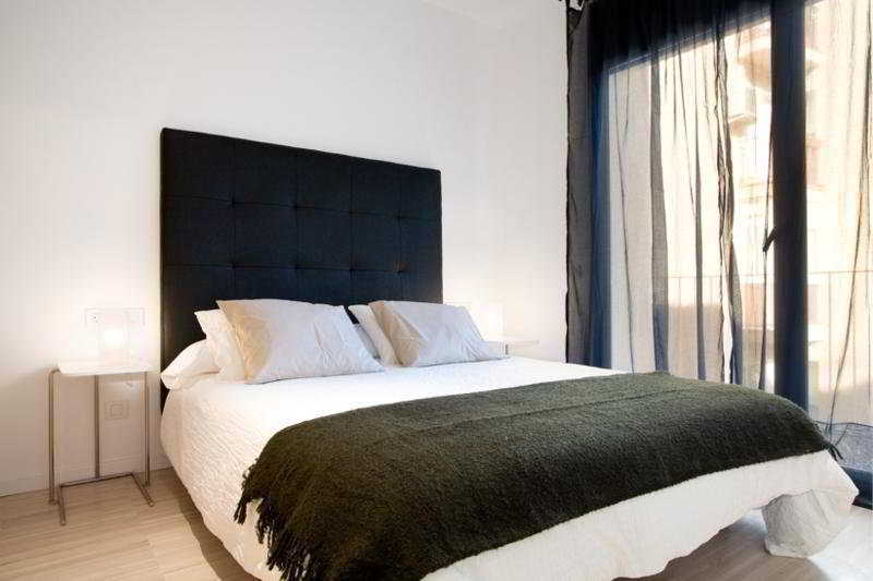 Mh Apartments Sant Pau Barcelona Exterior photo