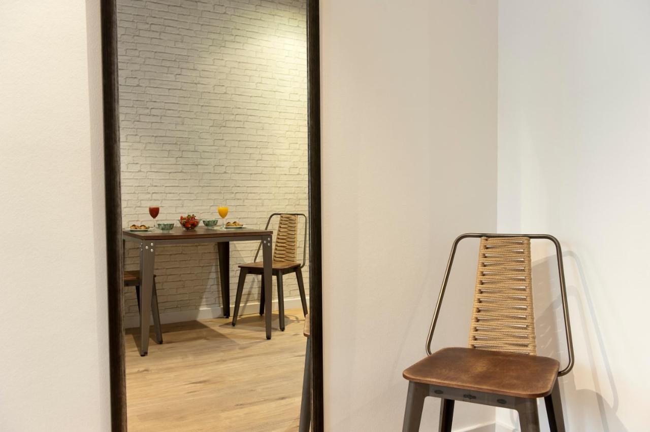 Mh Apartments Sant Pau Barcelona Exterior photo